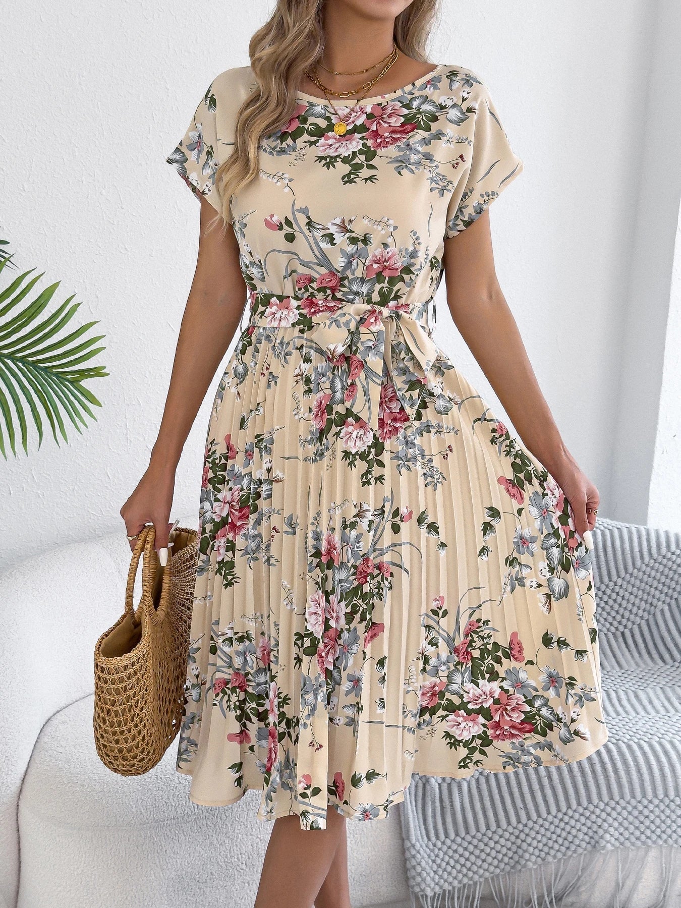 Vestido Plissado Midi Floral