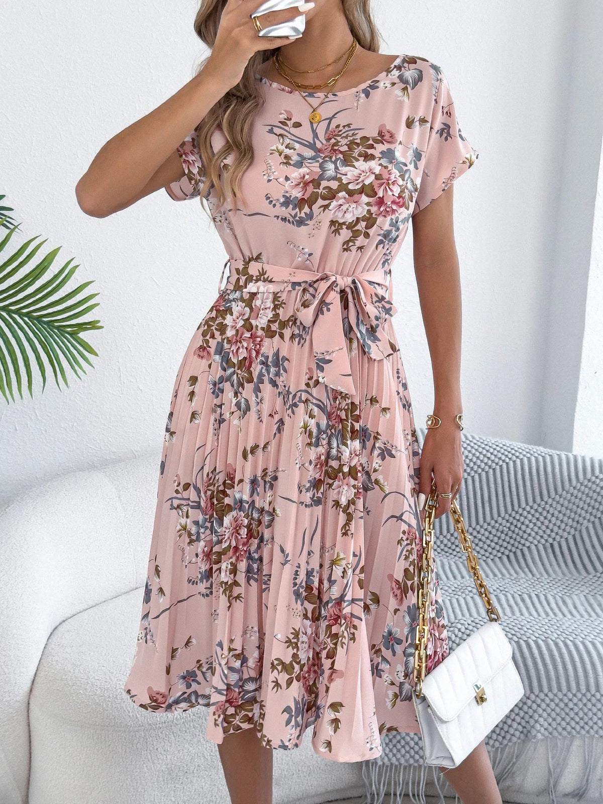 Vestido Plissado Midi Floral